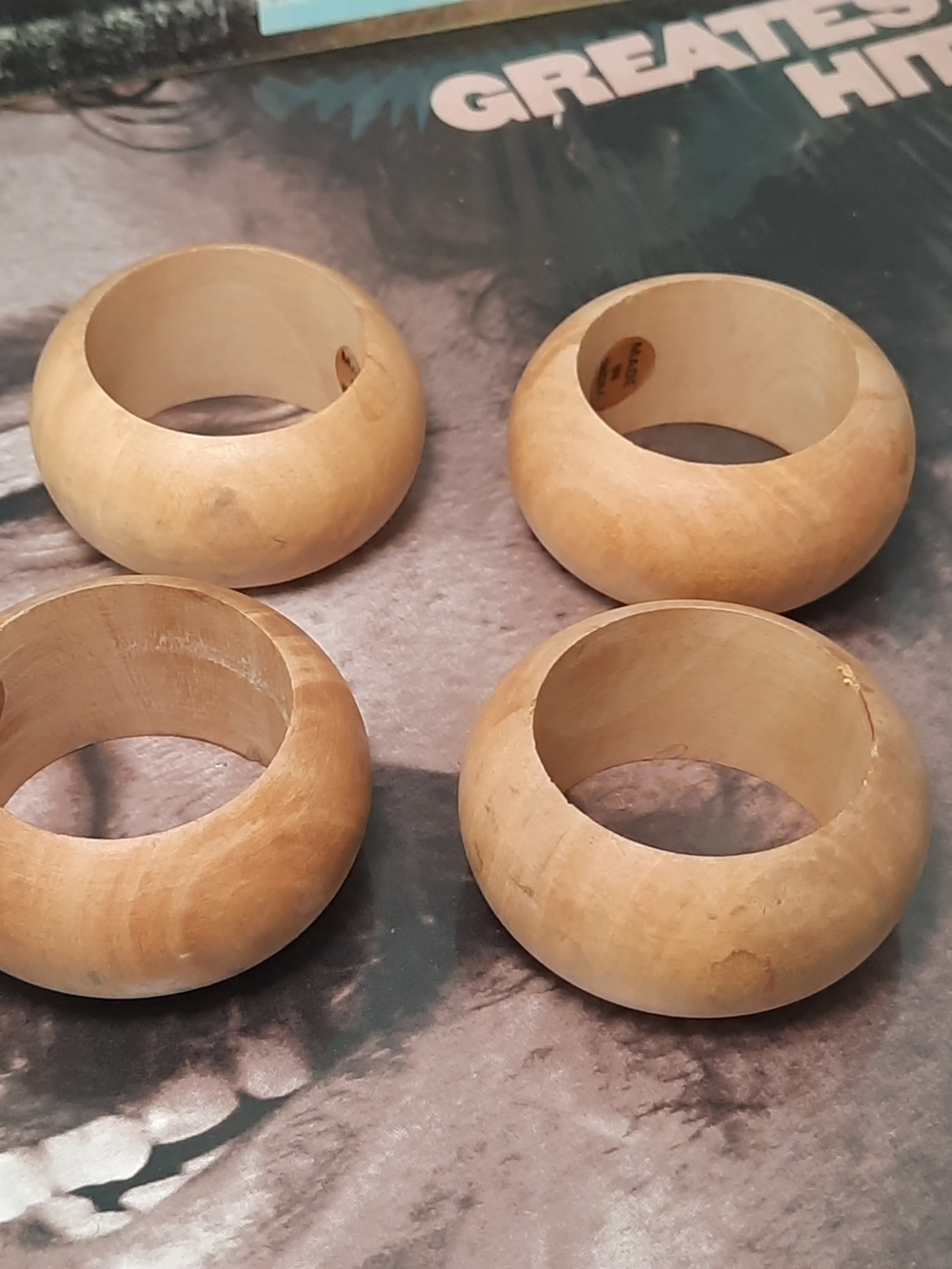 Set of 4 Chunky Wood Napkin Rings- Natural Light Wood, India